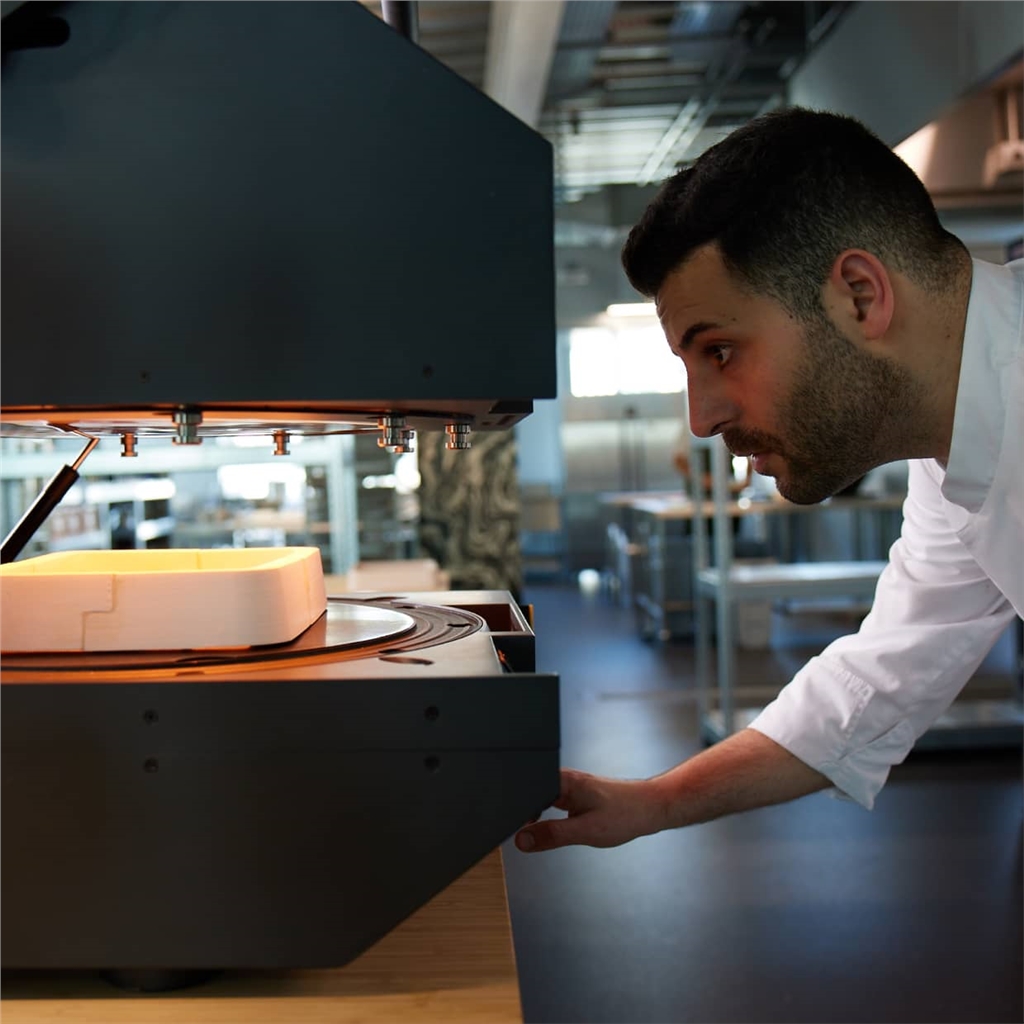 mayku multiplier pressure former features