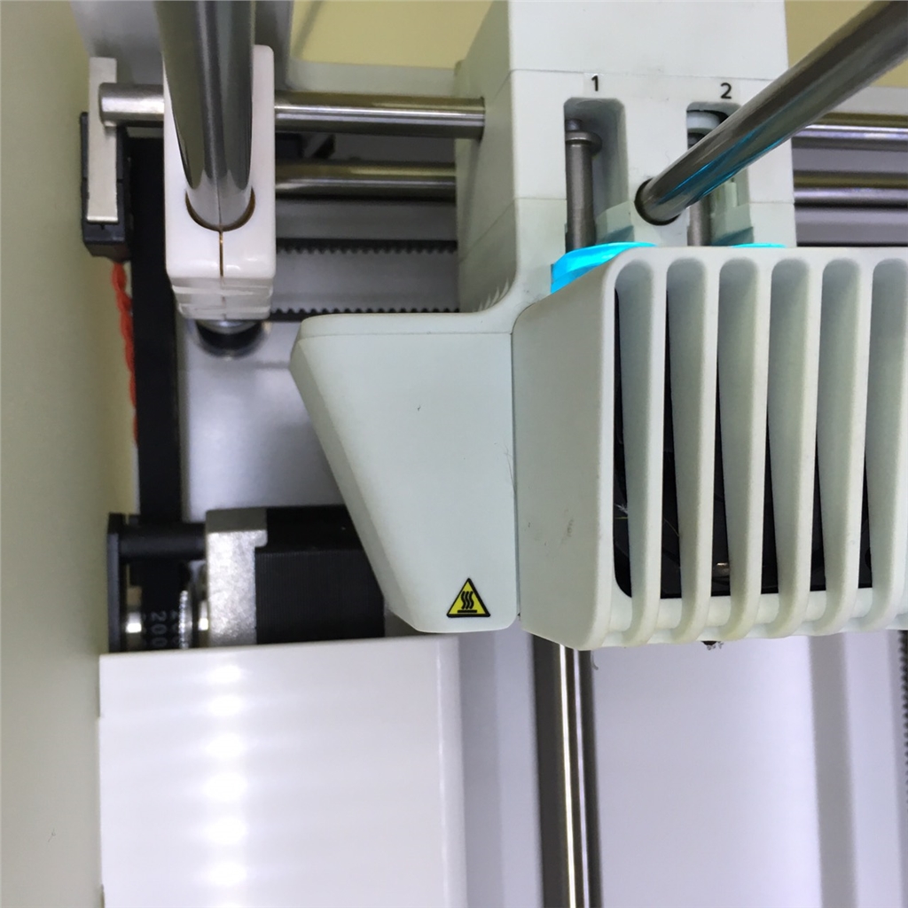 Ultimaker  sensor 接觸良好