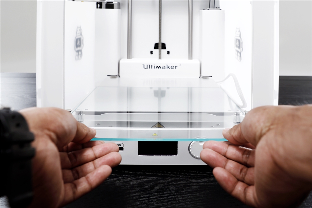 Placing the glass plate