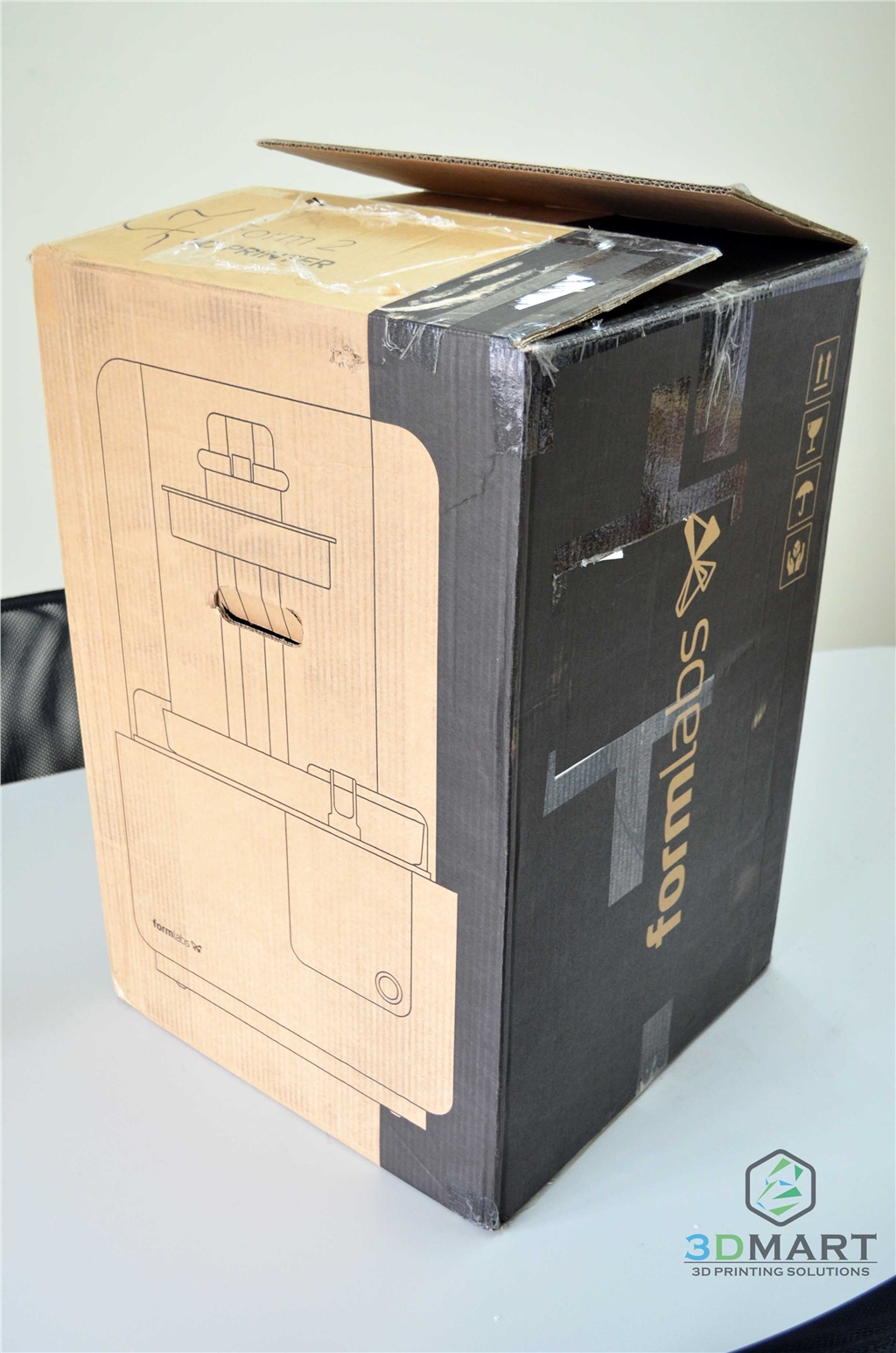 Formlabs SLA 3D列印機 Form 2 臺灣 銷售 3DMART 開箱文章 外箱 Formlabs SLA 3D列印機 Form 2 臺灣 銷售 3DMART 開箱文章 外箱