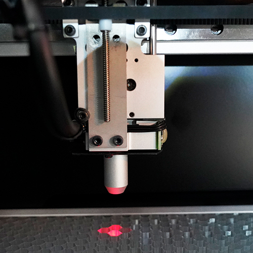 Muse 3D Auto-Focus Desktop Laser Cutter 40W laser head