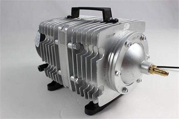 Thunder Bolt Pro 32 雷射加工機(jī)空氣流通輔助系統(tǒng)